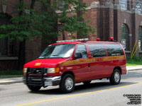 Toronto FD DC32 - 2001 Ford E350XL - #20226 - Ex-Toronto Station 26 - 153 Chatham Avenue