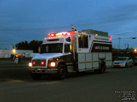 1011 - 1998 Freightliner FL 80 / Lafleur walk-in rescue