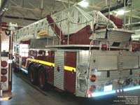 390 - 1990 Pemfab SLP944A Sovereign tandem / Thibault aerial (ex-Trenton, NJ)