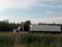 Unidentified International truck