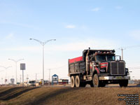 Normand Paquet, Arthabaska, White dump truck